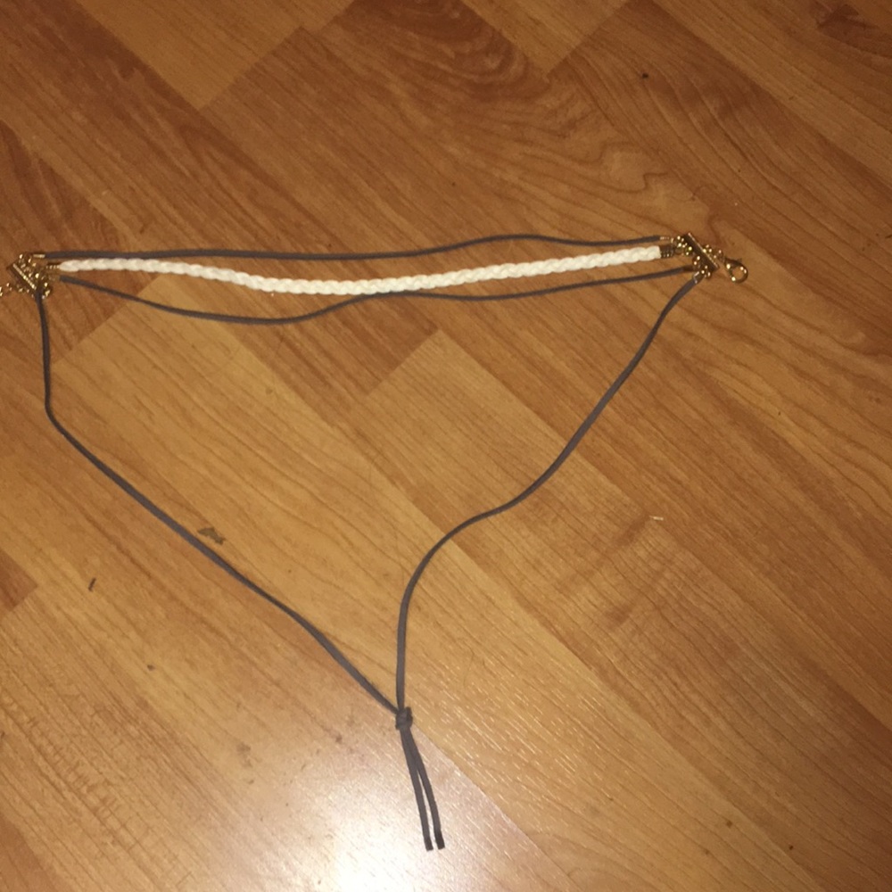 Bauble bar chocker